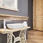 Апартаменты Househost Apartment: Jozefa Dietla 73/7 *